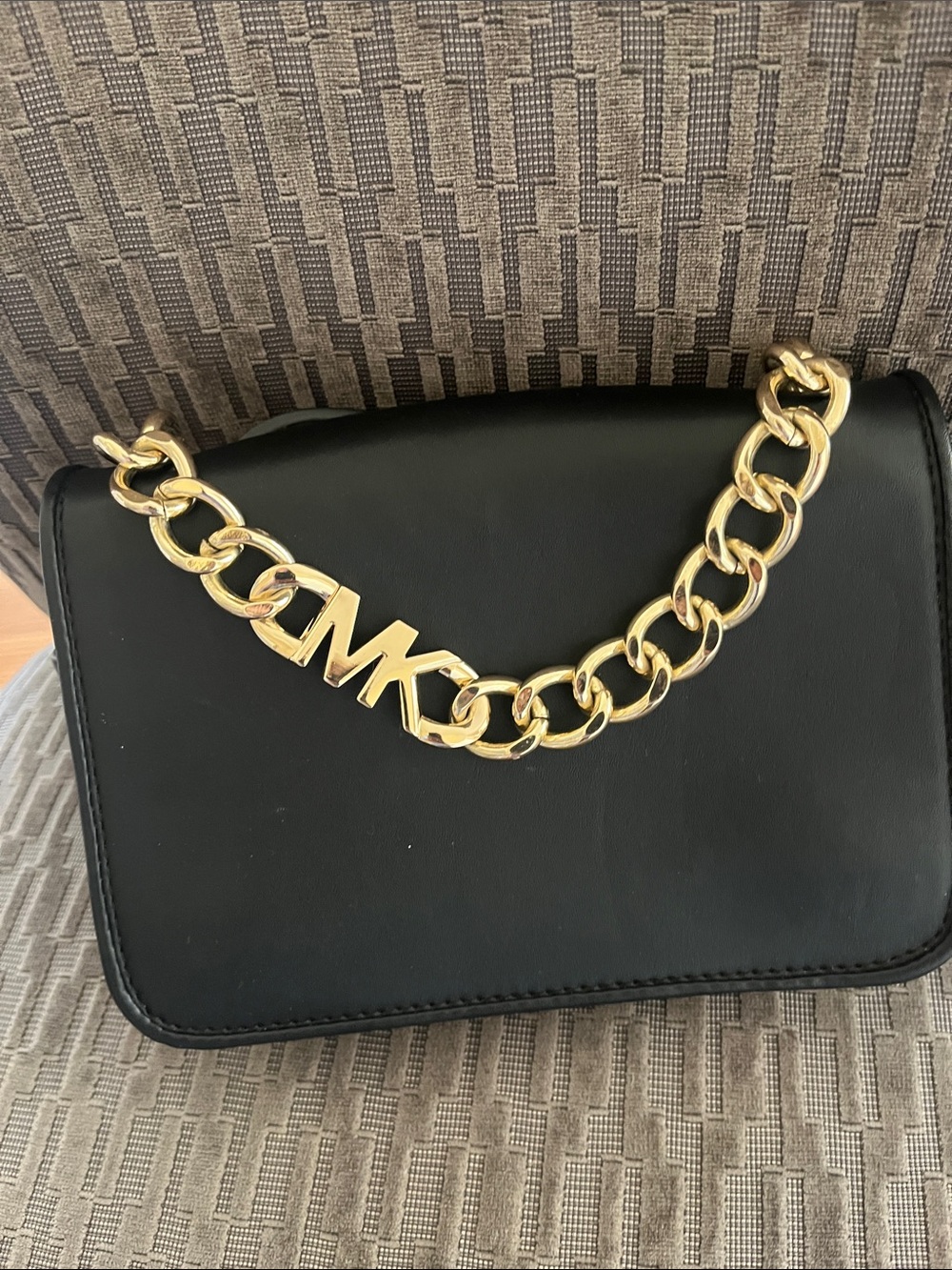 New Michael Kors Belt Bag &
Fanny Pack Black